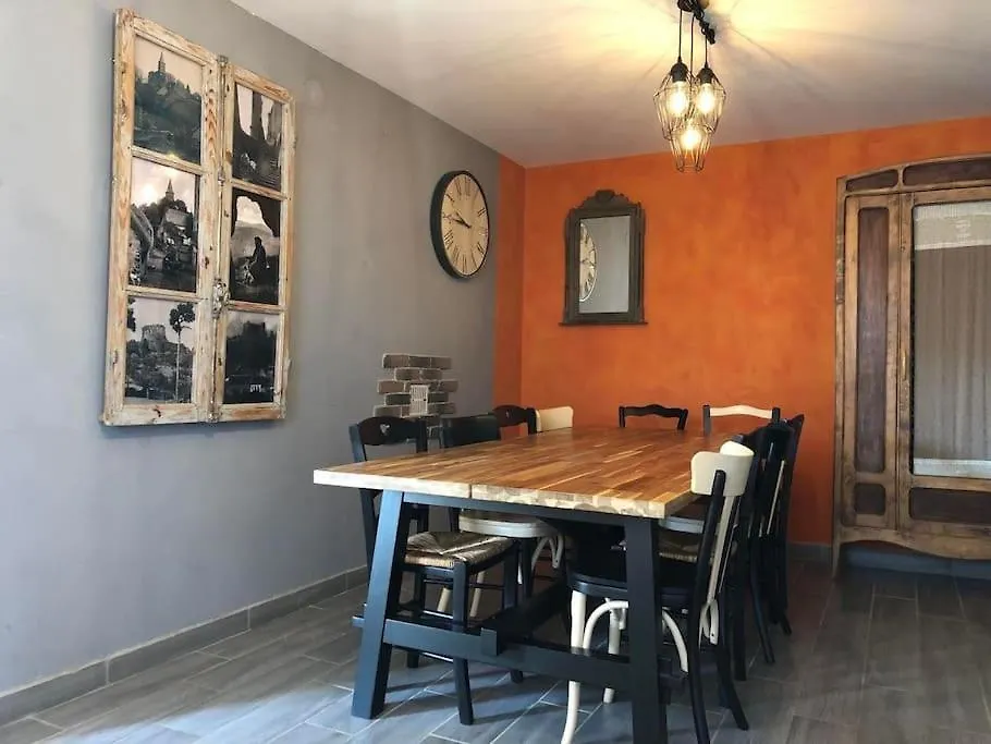 La Maison De Suzanne Murol 0*,